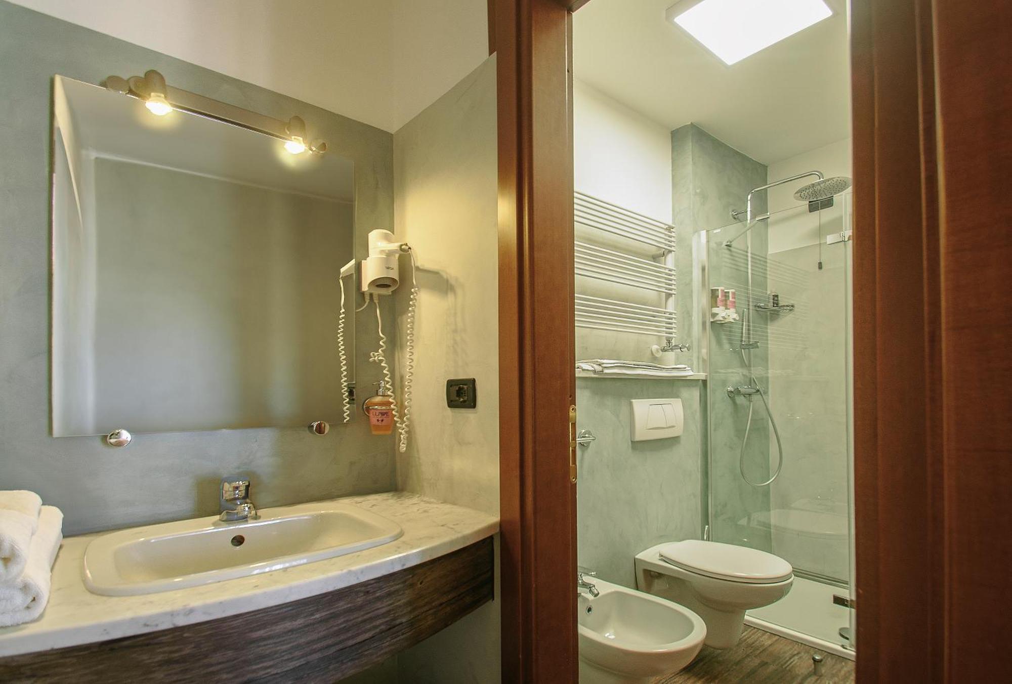 La Giolitta Rooms & Apartment Barolo Dış mekan fotoğraf