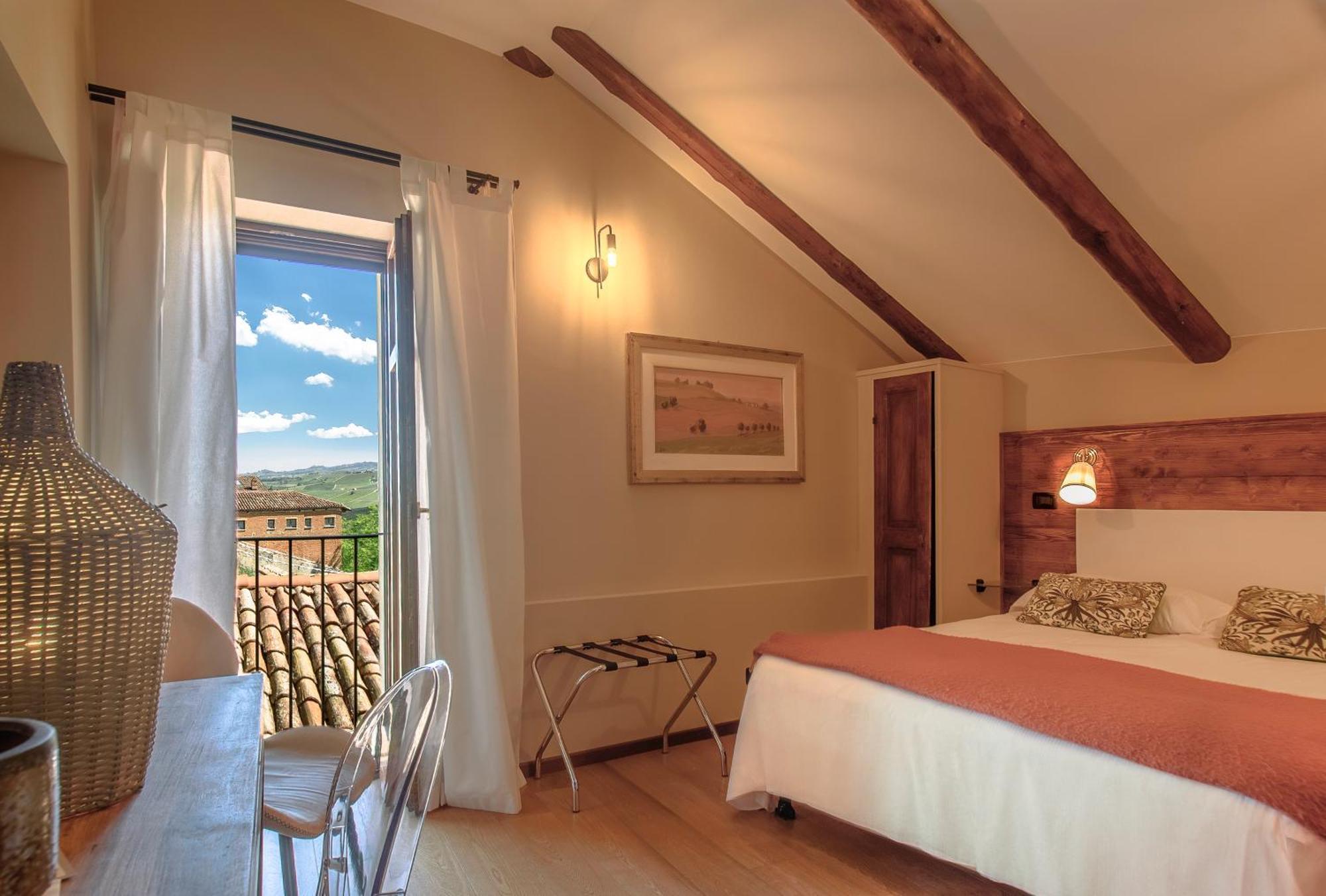 La Giolitta Rooms & Apartment Barolo Dış mekan fotoğraf